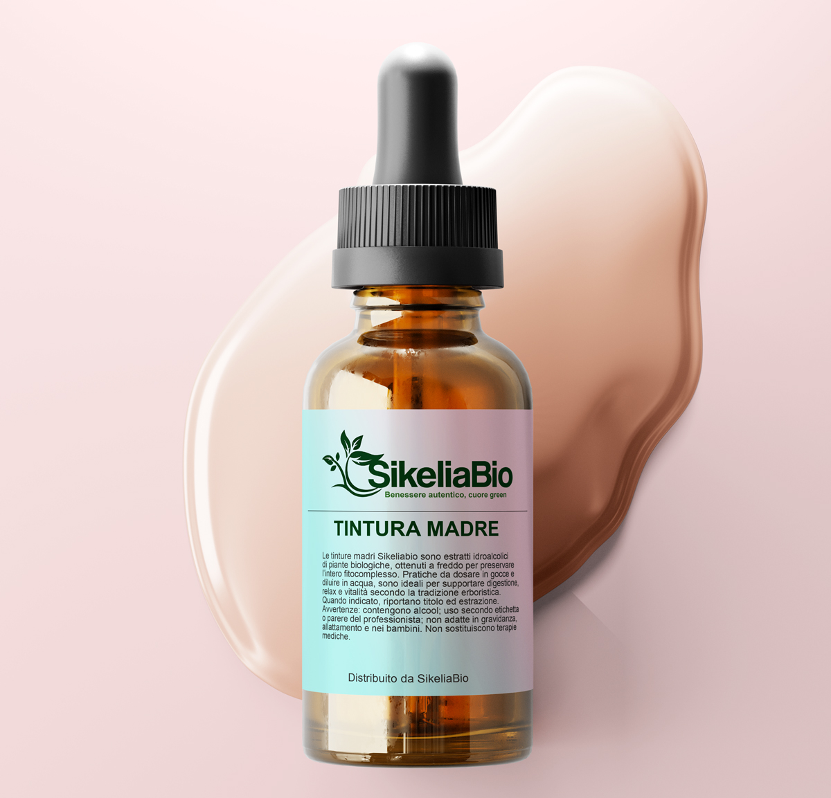 tinture madri cosa sono: estratto naturale con erbe fresche in bottiglia su sfondo chiaro.