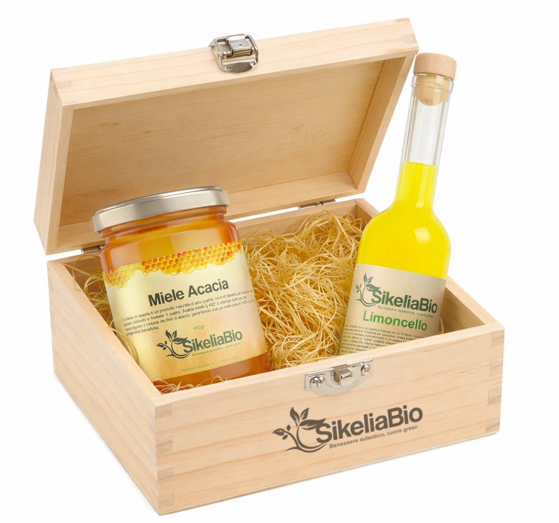 liquori artigianali guida: selezione di liquori artigianali SikeliaBio in elegante confezione di legno